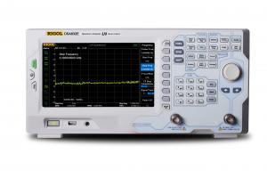 9 kHz to 3.2 GHz spectrum analyzer with tracking generator 