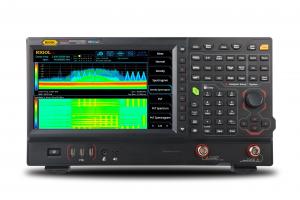 Real-time Spectrum Analyzer, 9 kHz to 3.2 GHz (with TG installed when leaving the factory) 