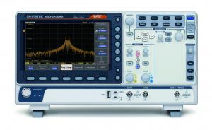 100MHz, 2-jų kanalų, 2GS/s skaitmeninis osciloskopas, 1GHz RD spektro ir 25MHz dažninių charakteristikų analizatorius bei 2-jų kanalų 25MHz laisvos f. signalų generatorius 